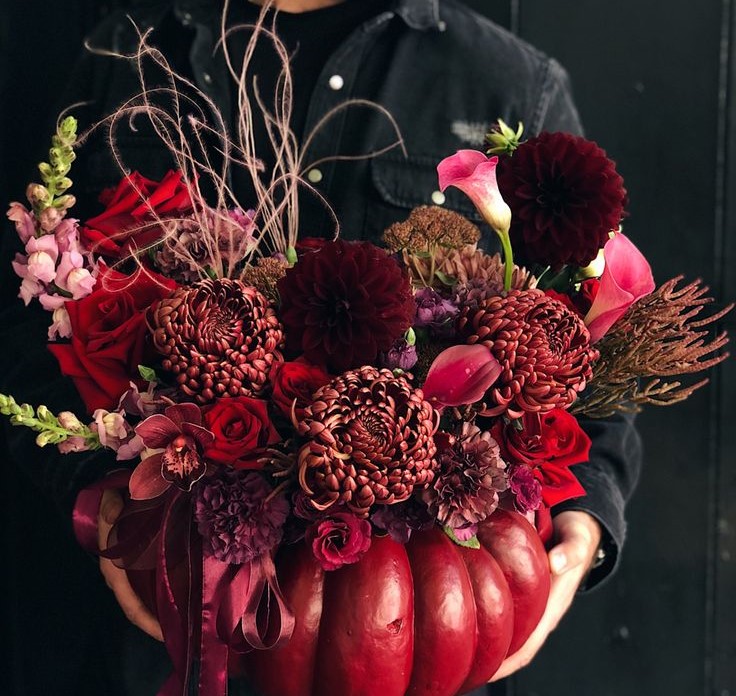 Цветы в тыкве Цветы в тыкве